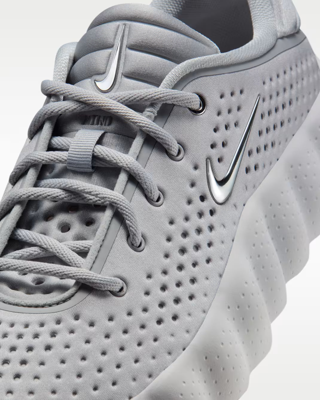Nike Mind 002