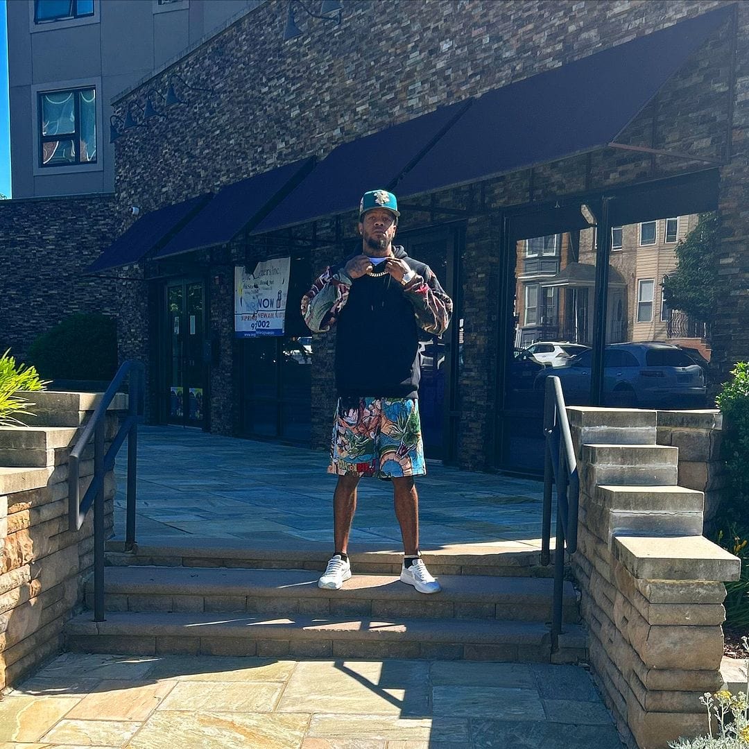 GOKU TAPESTRY SHORTS